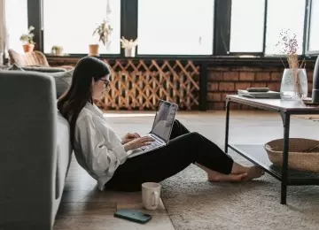 Santé des pieds, posture et télétravail: quels conseils?