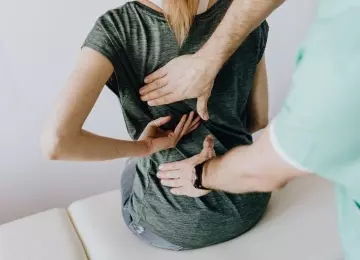 Pour en finir avec les maux de pieds, de genoux, de hanches et de dos
