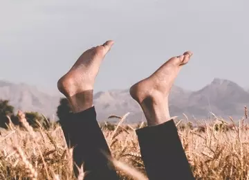 Avis d’expert.e | La corne des pieds : causes et solutions