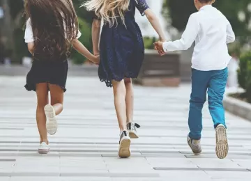 Pieds de vos enfants: Les signes à surveiller