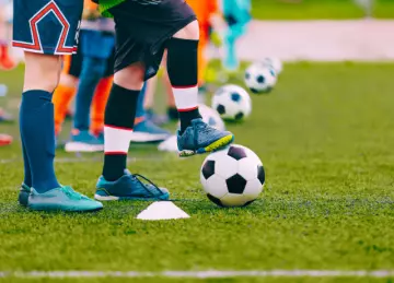 Le soccer : éviter les douleurs aux pieds