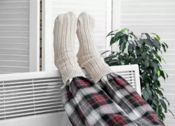 Gardez vos pieds au chaud cet hiver avec ces 3 produits