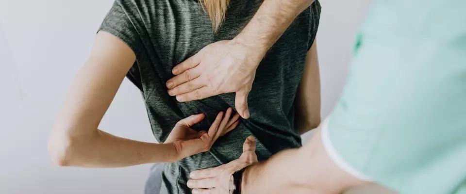 Pour en finir avec les maux de pieds, de genoux, de hanches et de dos