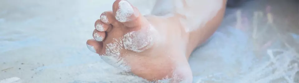 Avis d’expert | Le pied plat chez l’enfant, quand faut-il intervenir?