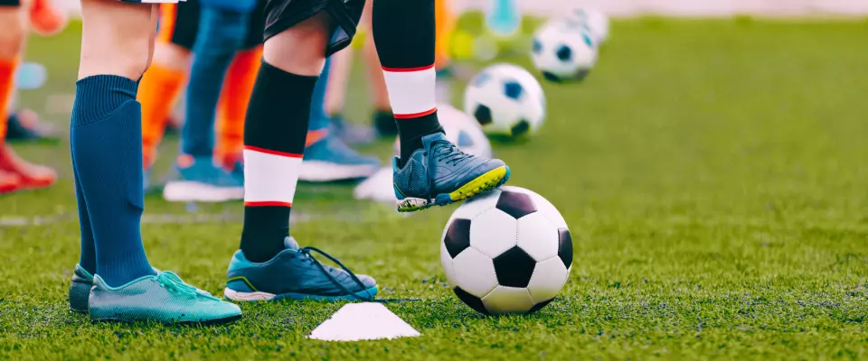 Le soccer : éviter les douleurs aux pieds